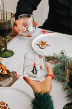 Load image into Gallery viewer, Verre Pingouin au Bonnet de Noel 🐧