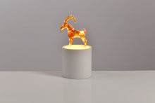 Load image into Gallery viewer, Lampe de Nuit -GOAT-Verre de Murano
