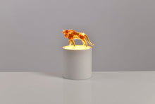 Load image into Gallery viewer, Lampe de Nuit -LION-Verre de Murano
