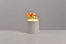 Load image into Gallery viewer, Lampe de Nuit -LION-Verre de Murano
