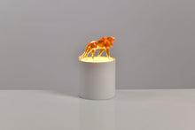 Load image into Gallery viewer, Lampe de Nuit -LION-Verre de Murano
